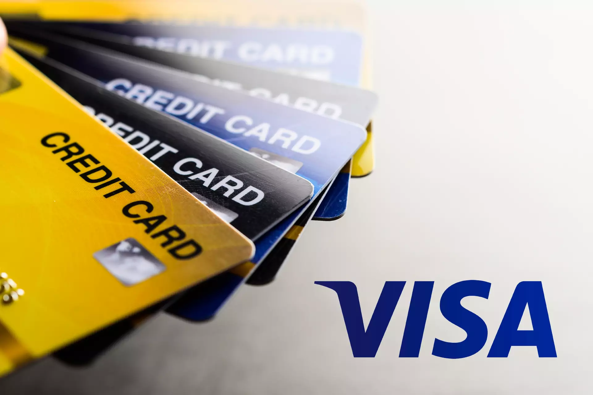 Visa एक अंतरराष्ट्रीय भुगतान प्रणाली है जो दुनिया भर के बैंकों के बीच लेनदेन को सरल बनाती है।